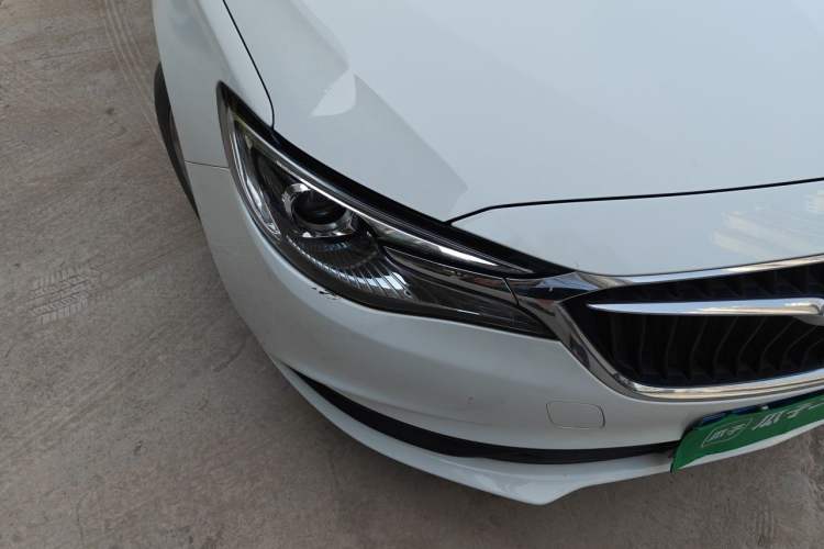 Used Buick GT 2018 15T Manual Elite Version China V Standard Right Front Headlight