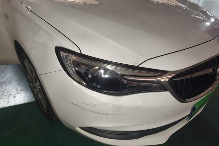 Used Buick GT 2018 18T Automatic Elite Model Right Front Headlight