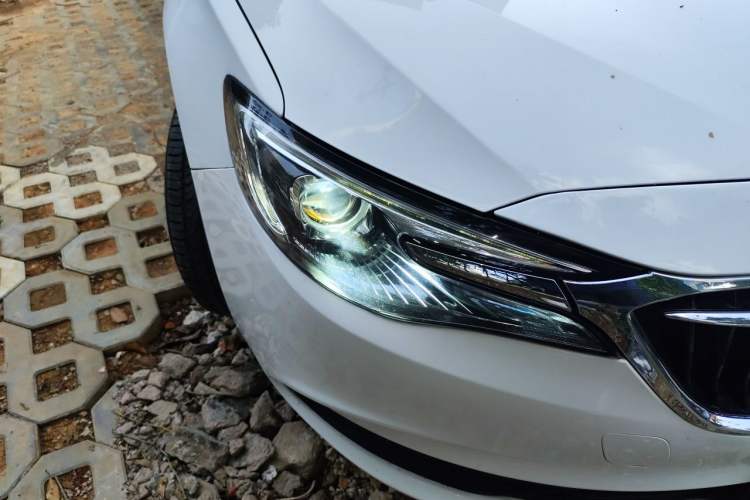 Used Buick GT 2018 15T Dual-Clutch Advanced Model China V Standard Right Front Headlight