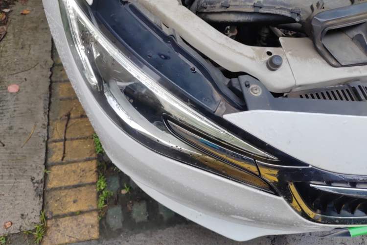 Used Buick GT 2018 18T Automatic Elite Model Right Front Headlight
