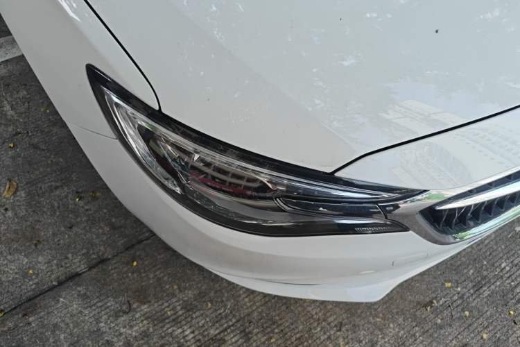 Used Buick GT 2018 15T Dual-Clutch Elite Model China V Standard Right Front Headlight