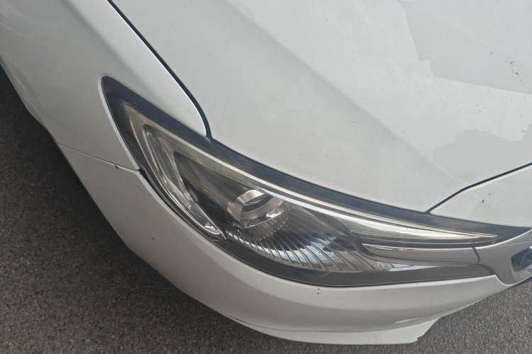 Used Buick GT 2018 15T Dual-Clutch Elite Model China V Standard Right Front Headlight