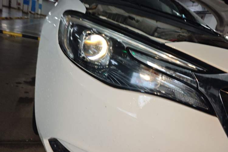 Used Buick GT 2018 15T Manual Elite Version China V Standard Right Front Headlight