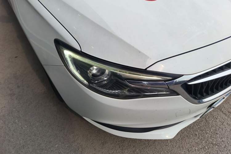 Used Buick GT 2018 15T Dual-Clutch Elite Model China V Standard Right Front Headlight
