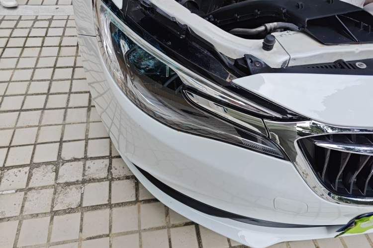 Used Buick GT 2018 15T Dual-Clutch Elite Model China V Standard Right Front Headlight