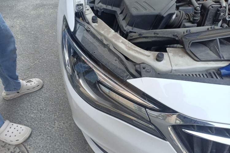 Used Buick GT 2018 18T Automatic Elite Model Right Front Headlight
