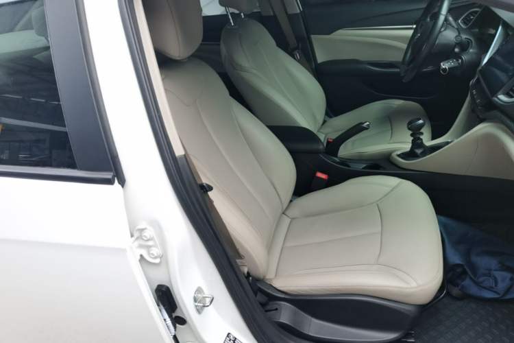 Used Buick GT 2018 15T Manual Elite Version China V Standard Right Front Seat