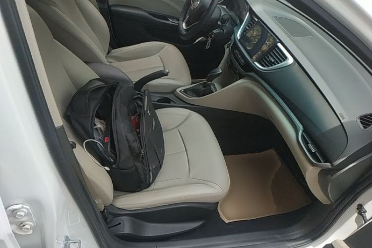 Used Buick GT 2018 15T Dual-Clutch Elite Model China V Standard Right Front Seat