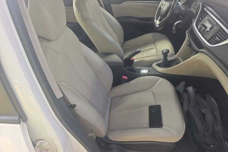 Used Buick GT 2018 15T Manual Elite Version China V Standard Right Front Seat