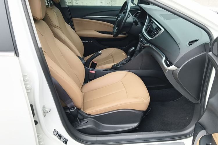 Used Buick GT 2018 18T Automatic Flagship Model Right Front Seat