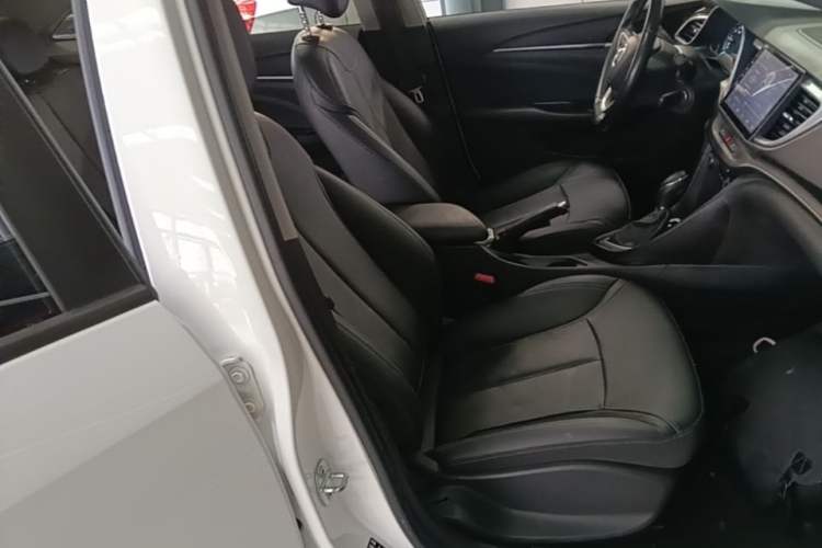 Used Buick GT 2018 18T Automatic Elite Model Right Front Seat