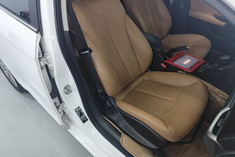 Used Buick GT 2018 18T Automatic Flagship Model Right Front Seat