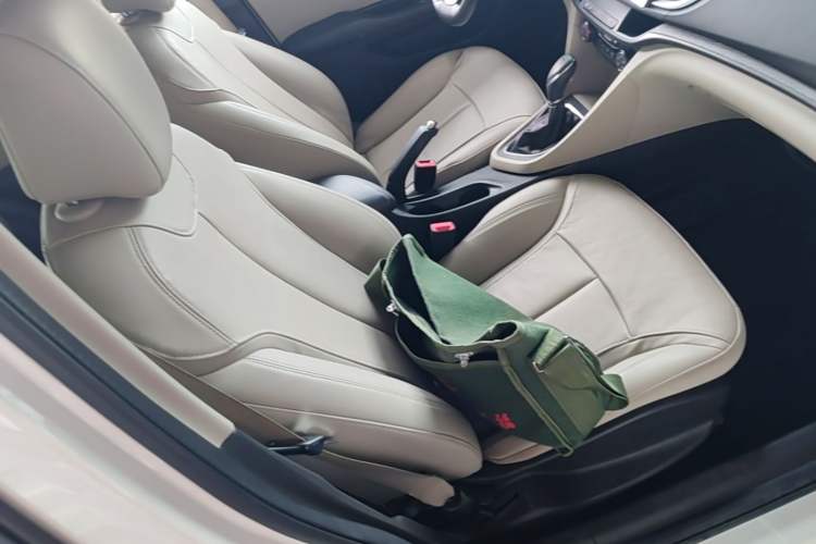Used Buick GT 2018 15T Dual-Clutch Elite Model China V Standard Right Front Seat