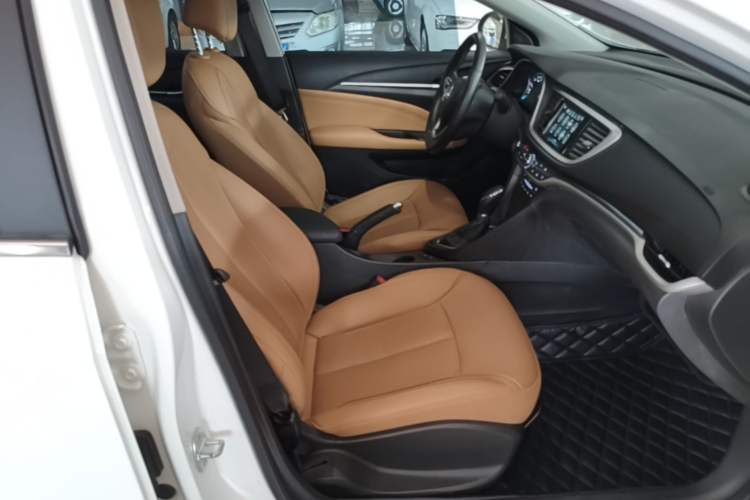 Used Buick GT 2018 18T Automatic Flagship Model Right Front Seat