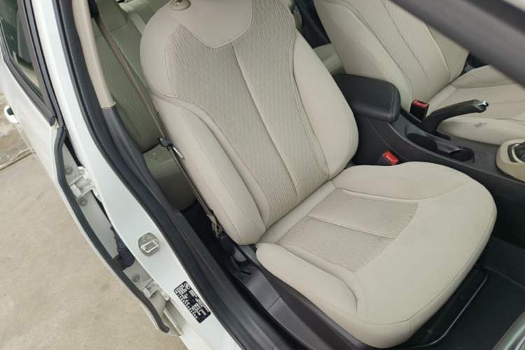 Used Buick GT 2018 15T Dual-Clutch Advanced Model China V Standard Right Front Seat