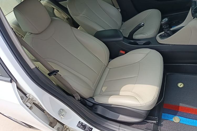 Used Buick GT 2018 15T Manual Elite Version China V Standard Right Front Seat