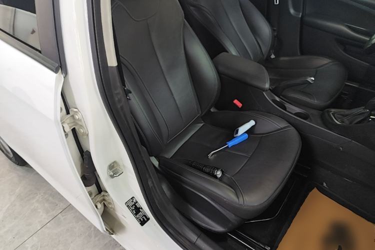 Used Buick GT 2018 18T Automatic Elite Model Right Front Seat