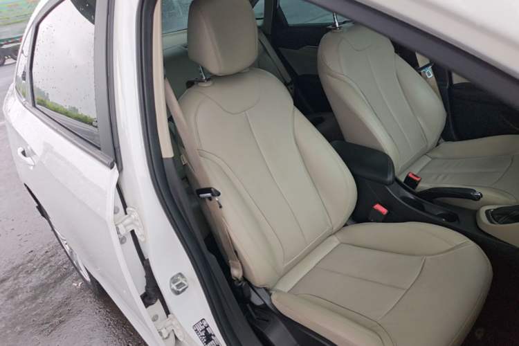 Used Buick GT 2018 15T Dual-Clutch Elite Model China V Standard Right Front Seat
