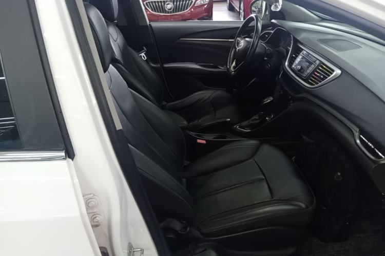 Used Buick GT 2018 18T Automatic Elite Model Right Front Seat
