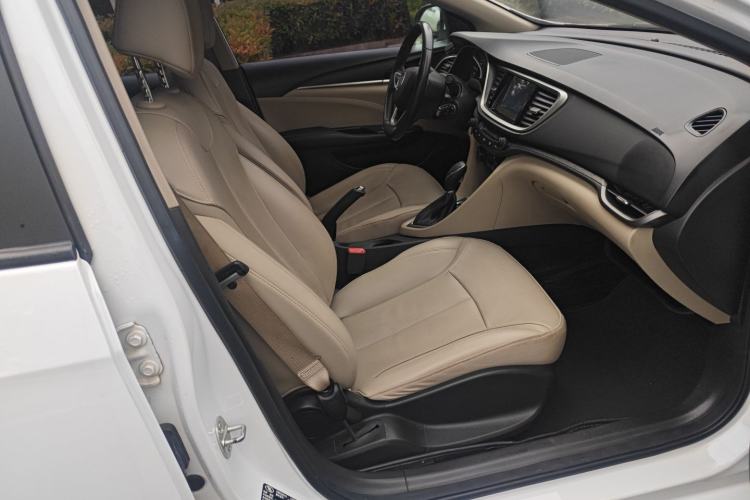 Used Buick GT 2018 15T Dual-Clutch Elite Model China V Standard Right Front Seat