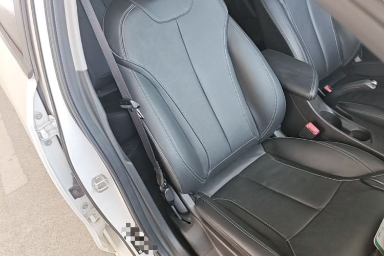 Used Buick GT 2018 18T Automatic Elite Model Right Front Seat