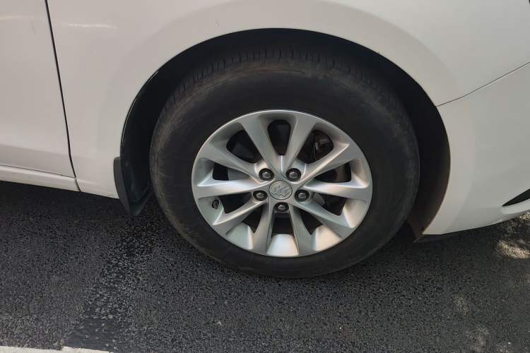Used Buick GT 2018 15T Manual Entry-Level Version China V Standard Right Front Wheel Hub