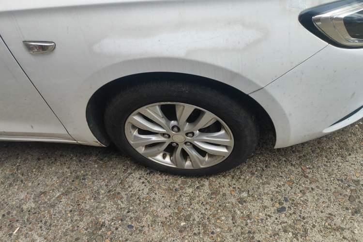Used Buick GT 2018 15T Dual-Clutch Elite Model China V Standard Right Front Wheel Hub