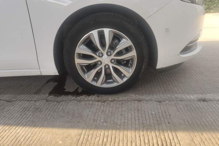 Used Buick GT 2018 18T Automatic Flagship Model Right Front Wheel Hub