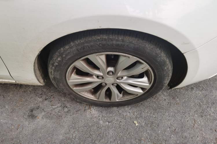 Used Buick GT 2018 15T Dual-Clutch Elite Model China V Standard Right Front Wheel Hub