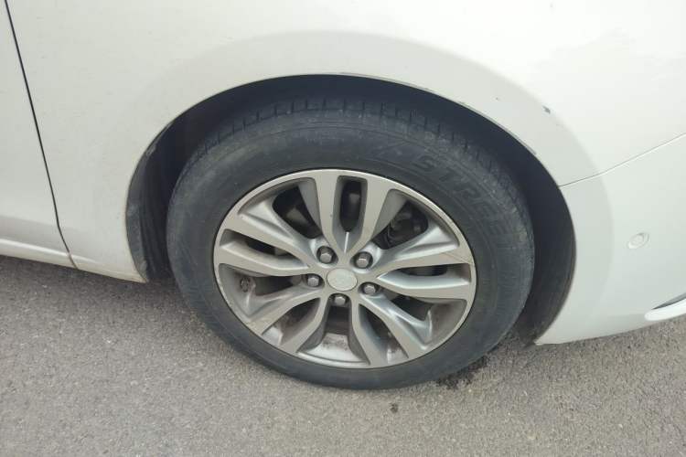 Used Buick GT 2018 18T Automatic Flagship Model Right Front Wheel Hub