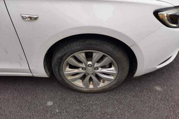 Used Buick GT 2018 15T Dual-Clutch Elite Model China V Standard Right Front Wheel Hub