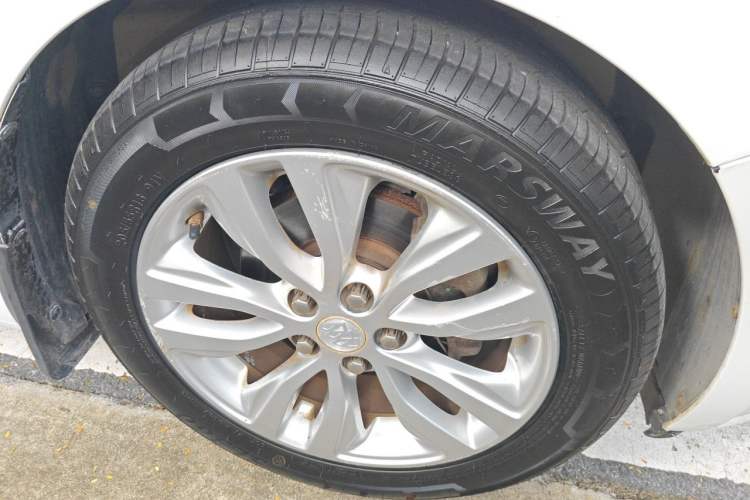 Used Buick GT 2018 15T Dual-Clutch Elite Model China V Standard Right Front Wheel Hub