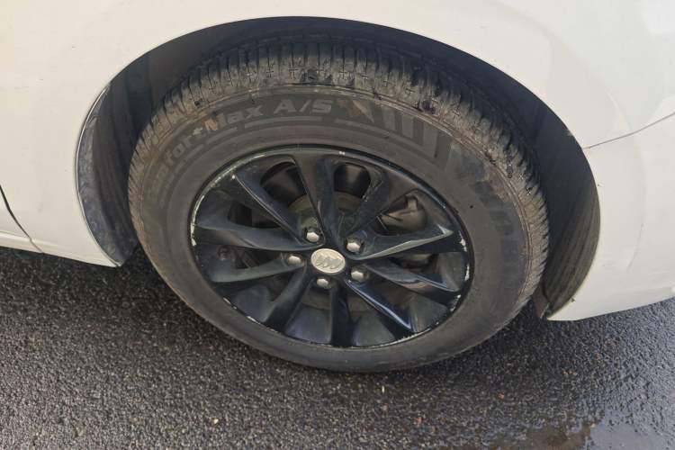 Used Buick GT 2018 15T Dual-Clutch Advanced Model China V Standard Right Front Wheel Hub