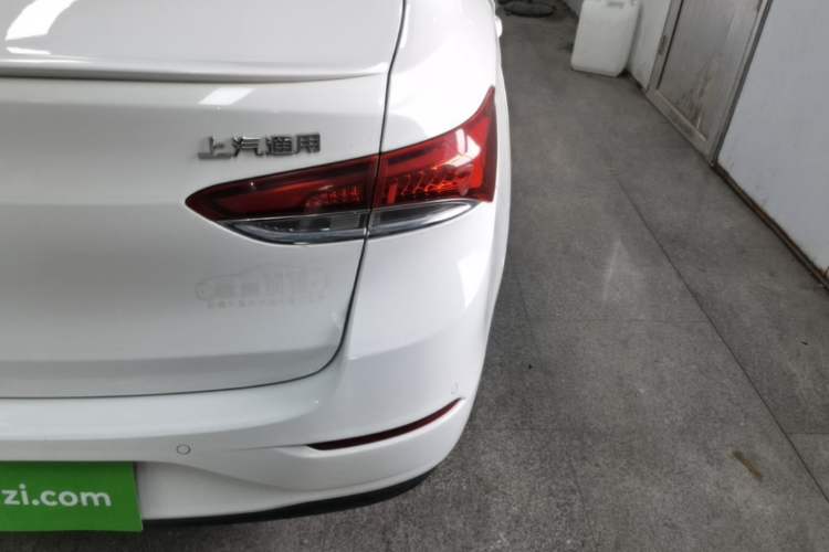 Used Buick GT 2018 18T Automatic Flagship Model Right Rear Taillight