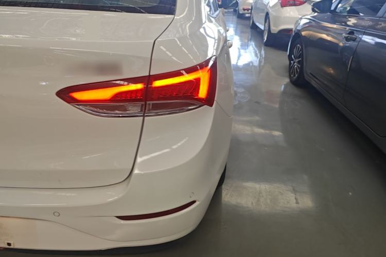 Used Buick GT 2018 15T Manual Elite Version China V Standard Right Rear Taillight