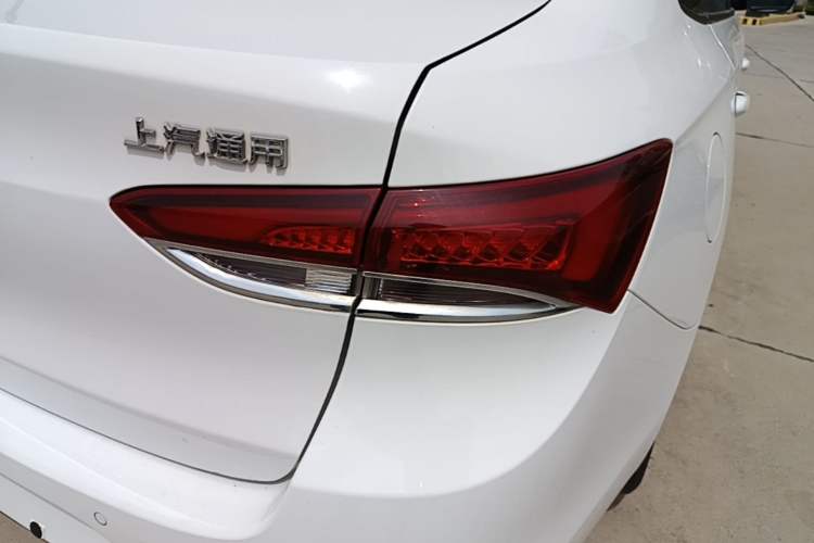 Used Buick GT 2018 15T Manual Elite Version China V Standard Right Rear Taillight