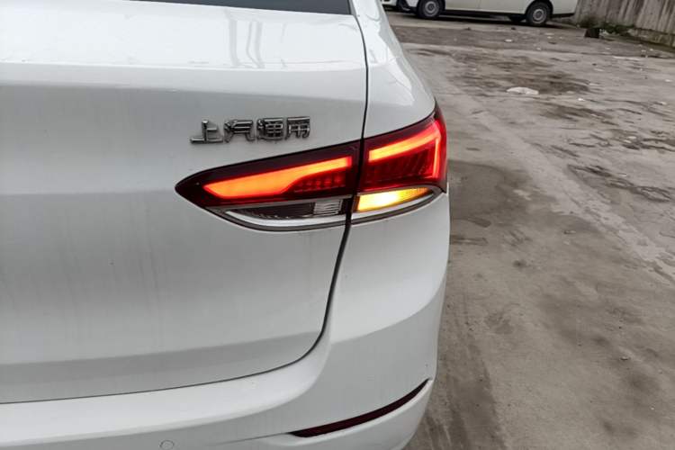 Used Buick GT 2018 15T Dual-Clutch Elite Model China V Standard Right Rear Taillight