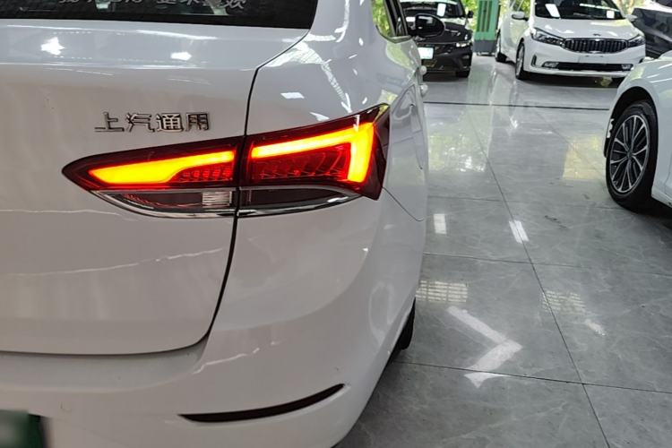 Used Buick GT 2018 18T Automatic Elite Model Right Rear Taillight