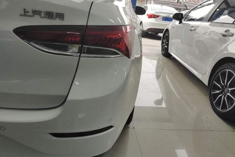 Used Buick GT 2018 18T Automatic Elite Model Right Rear Taillight