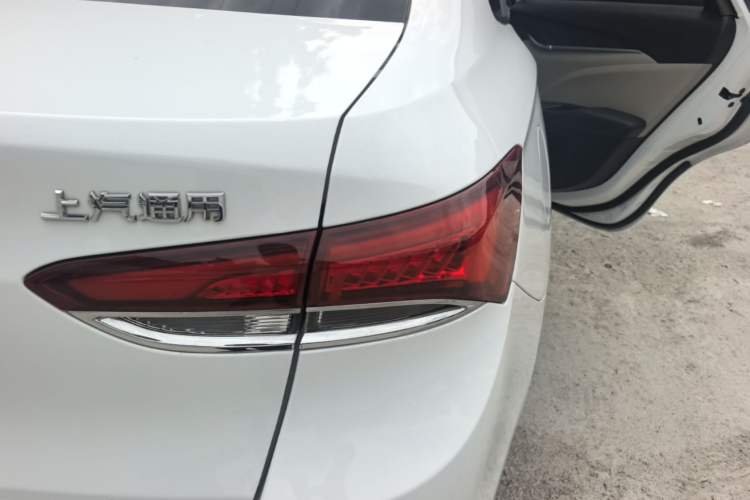Used Buick GT 2018 15T Dual-Clutch Elite Model China V Standard Right Rear Taillight