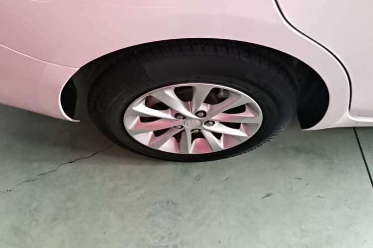 Used Buick GT 2018 15T Dual-Clutch Advanced Model China V Standard Right Rear Wheel Hub
