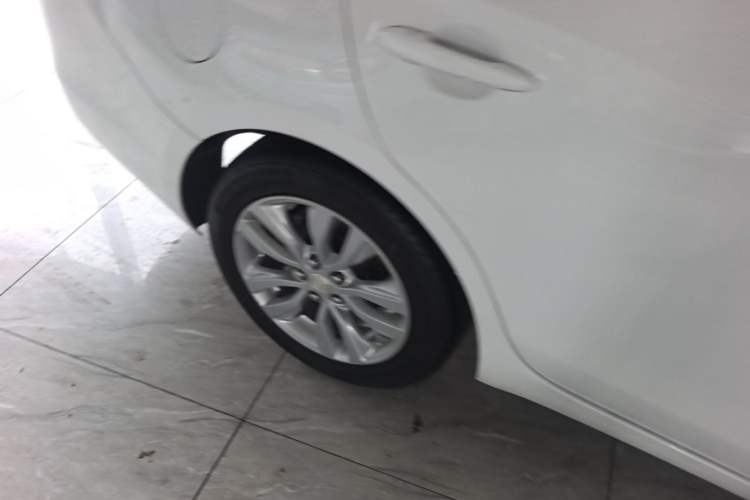 Used Buick GT 2018 15T Manual Elite Version China V Standard Right Rear Wheel Hub