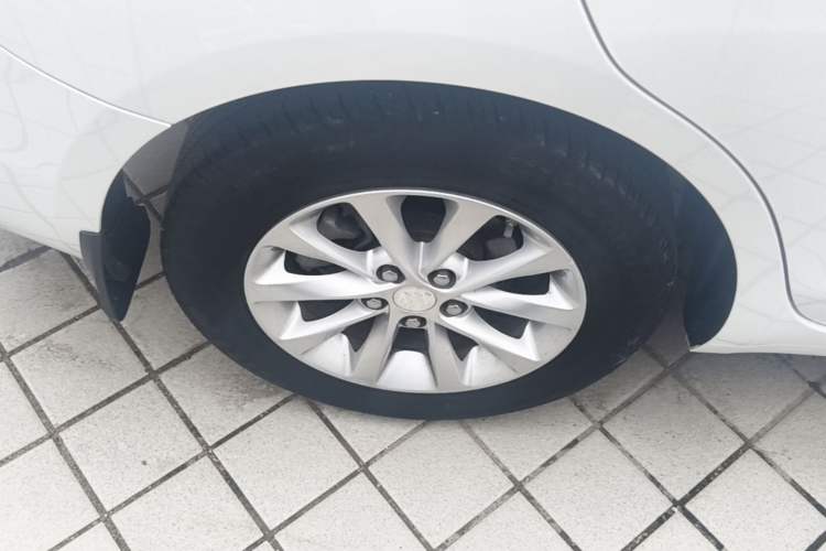 Used Buick GT 2018 15T Manual Entry-Level Version China V Standard Right Rear Wheel Hub