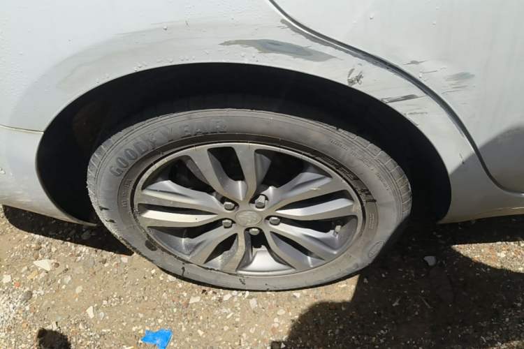 Used Buick GT 2018 18T Automatic Flagship Model Right Rear Wheel Hub
