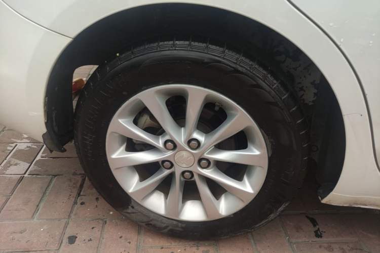Used Buick GT 2018 15T Dual-Clutch Advanced Model China V Standard Right Rear Wheel Hub