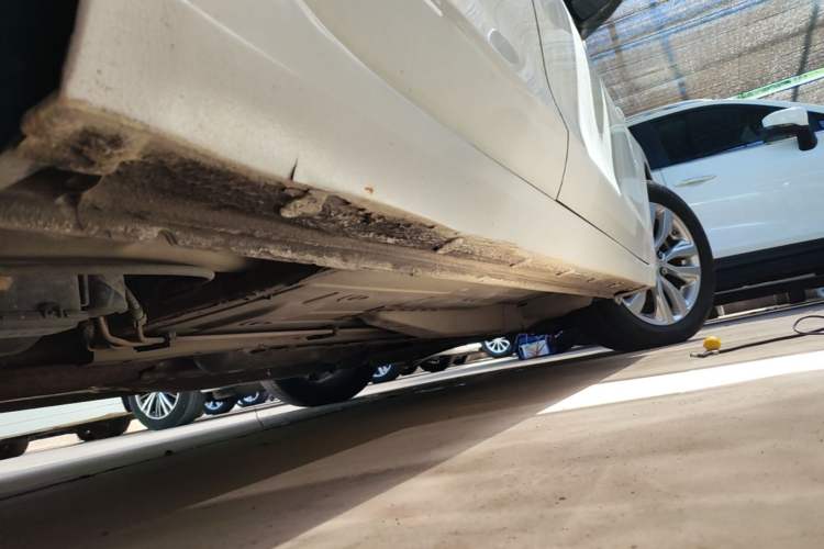 Used Buick GT 2018 15T Manual Elite Version China V Standard Right Side Sill