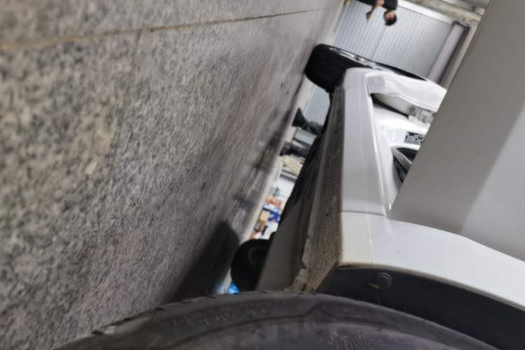 Used Buick GT 2018 18T Automatic Flagship Model Right Side Sill