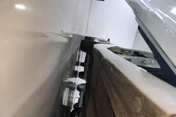 Used Buick GT 2018 18T Automatic Flagship Model Right Side Sill