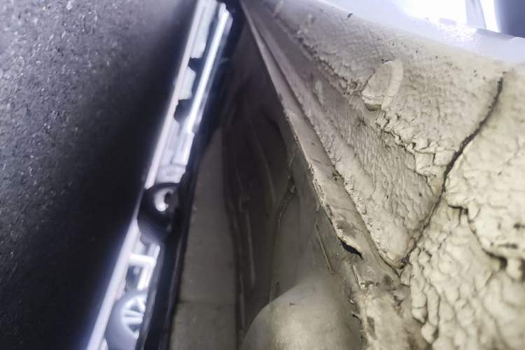 Used Buick GT 2018 18T Automatic Elite Model Right Side Sill