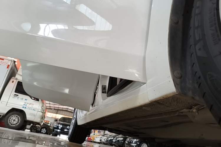 Used Buick GT 2018 18T Automatic Flagship Model Right Side Sill